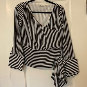 Alice and Olivia wrap too